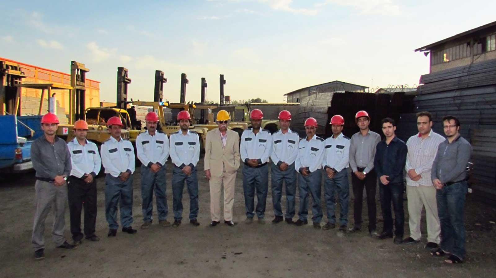 انبارمرتضی به مساحت 9000 متر مربع انبارمرتضی به مساحت 9000 متر مربع